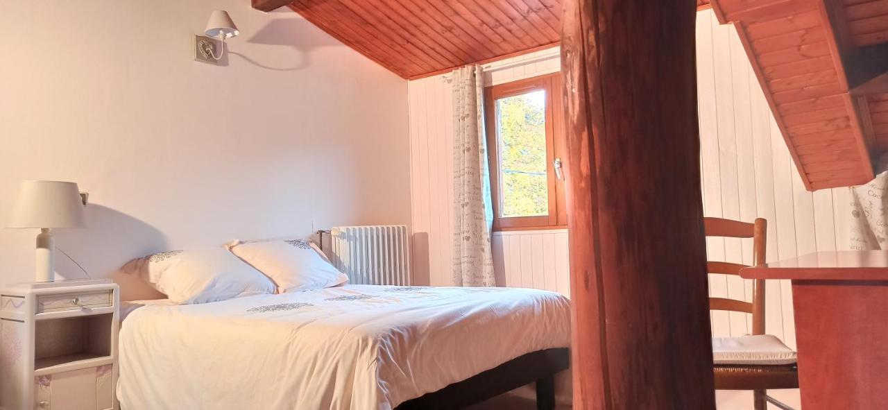 Maison Au Calme Bed & Breakfast Viry  Bagian luar foto